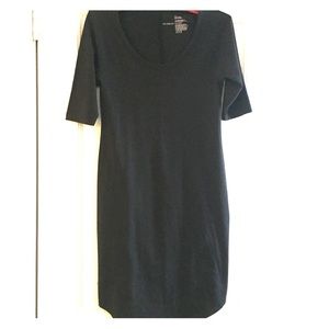 Victoria’s Secret black dress, size S.